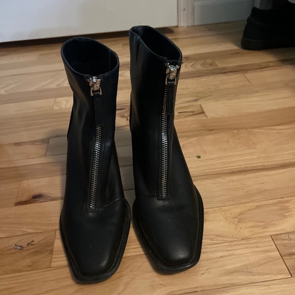 Heeled Boots - Picture 2 of 7